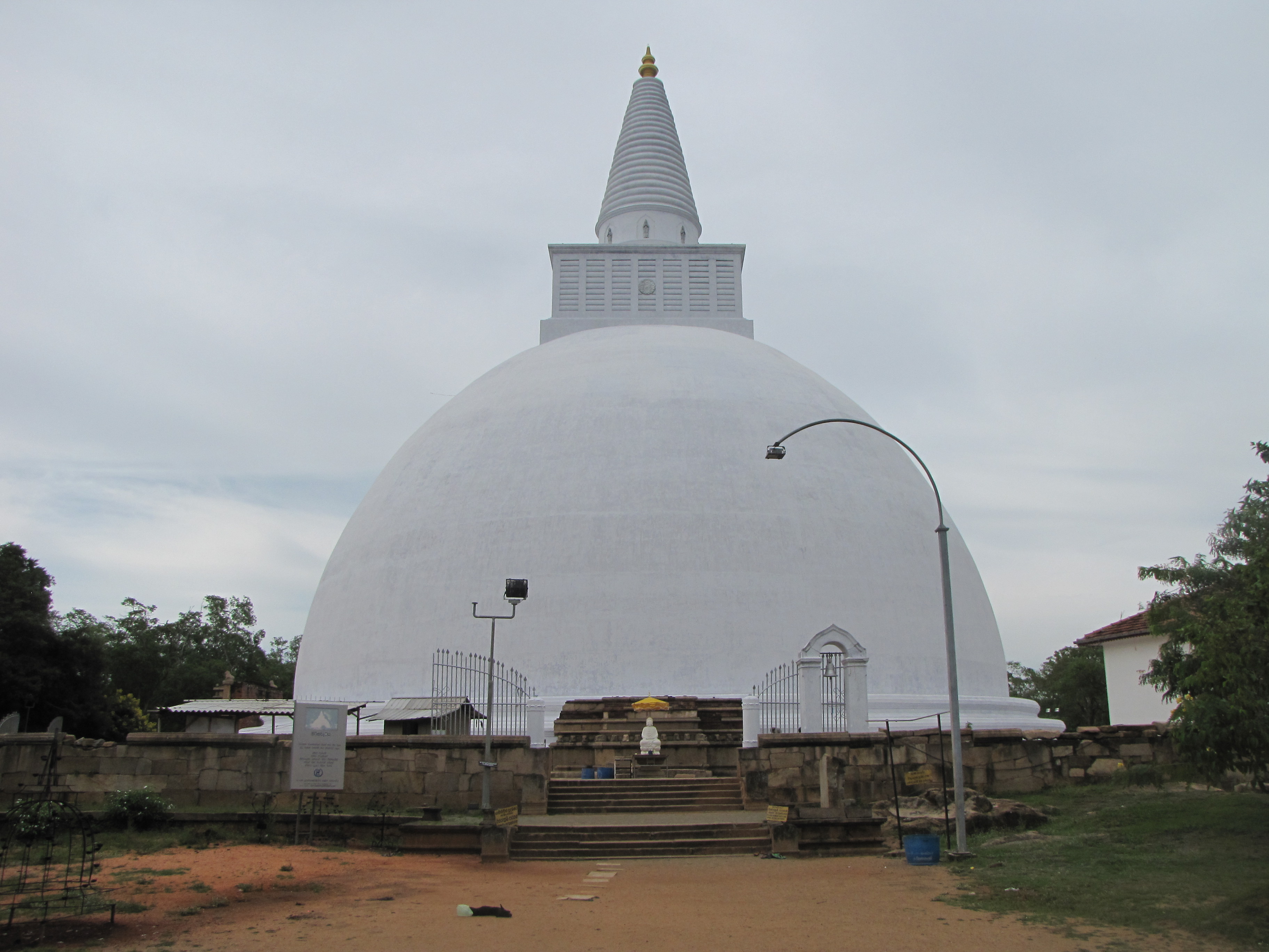 ANURADHAPURA  MIRISAWETIYA