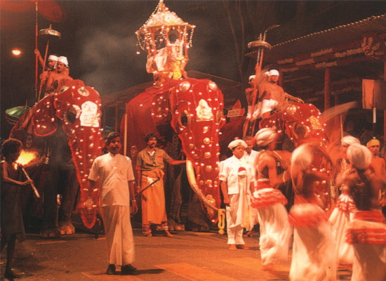 KANDY PERAHERA FESTIVAL