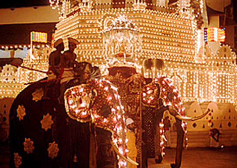 KANDY PERAHERA FESTIVAL